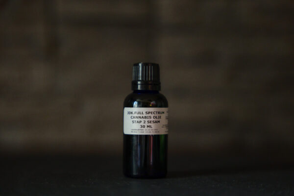 Cannabis olie stap 2 sesam 30 ml JDK FULL SPECTRUM STAP 2 SESAM OLIE